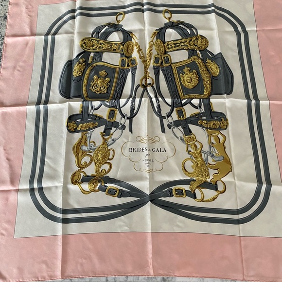 Hermes Accessories - Stunning Classic Hermes Brides de Gala silk scarf